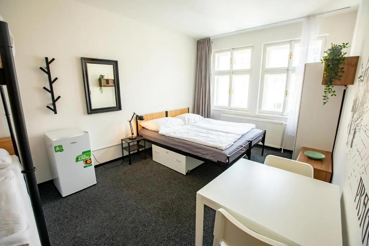 Mai Bohemia Hostel And Apartment Prague