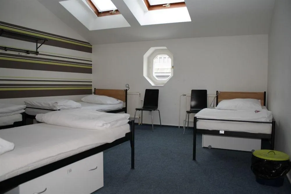 Mai Bohemia Hostel And Apartment Praga