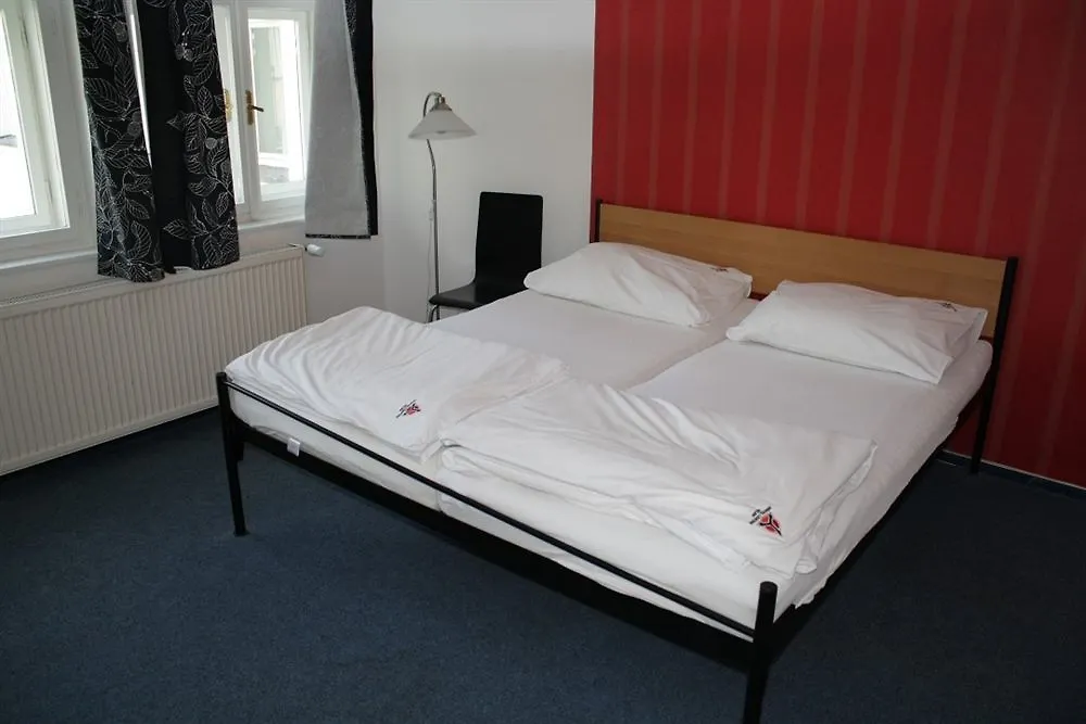 Mai Bohemia Hostel And Apartment
