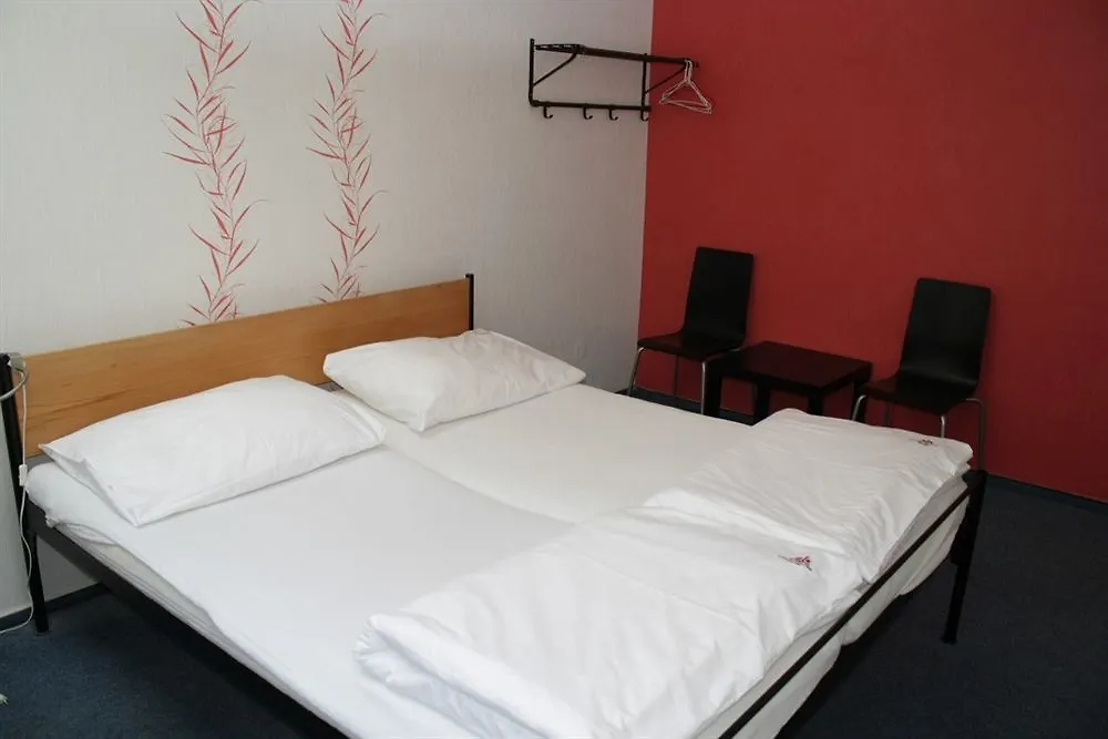 Mai Bohemia Hostel And Apartment 0*, Prague Czech Republic