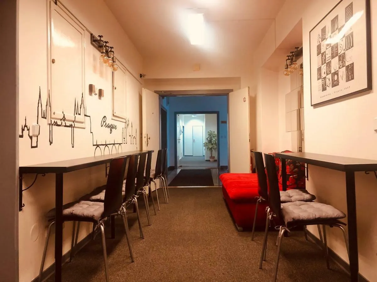 Mai Bohemia Hostel And Apartment 0*, Prague