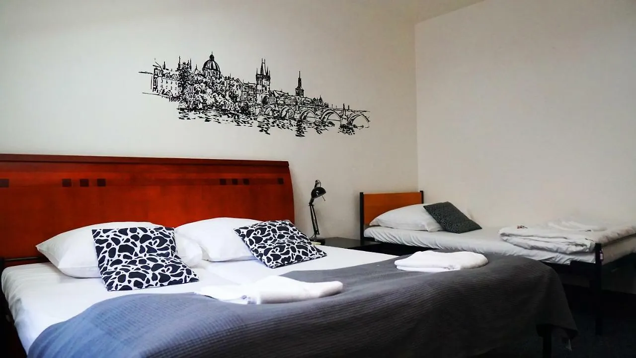 Mai Bohemia Hostel And Apartment 0*, Prague Czech Republic